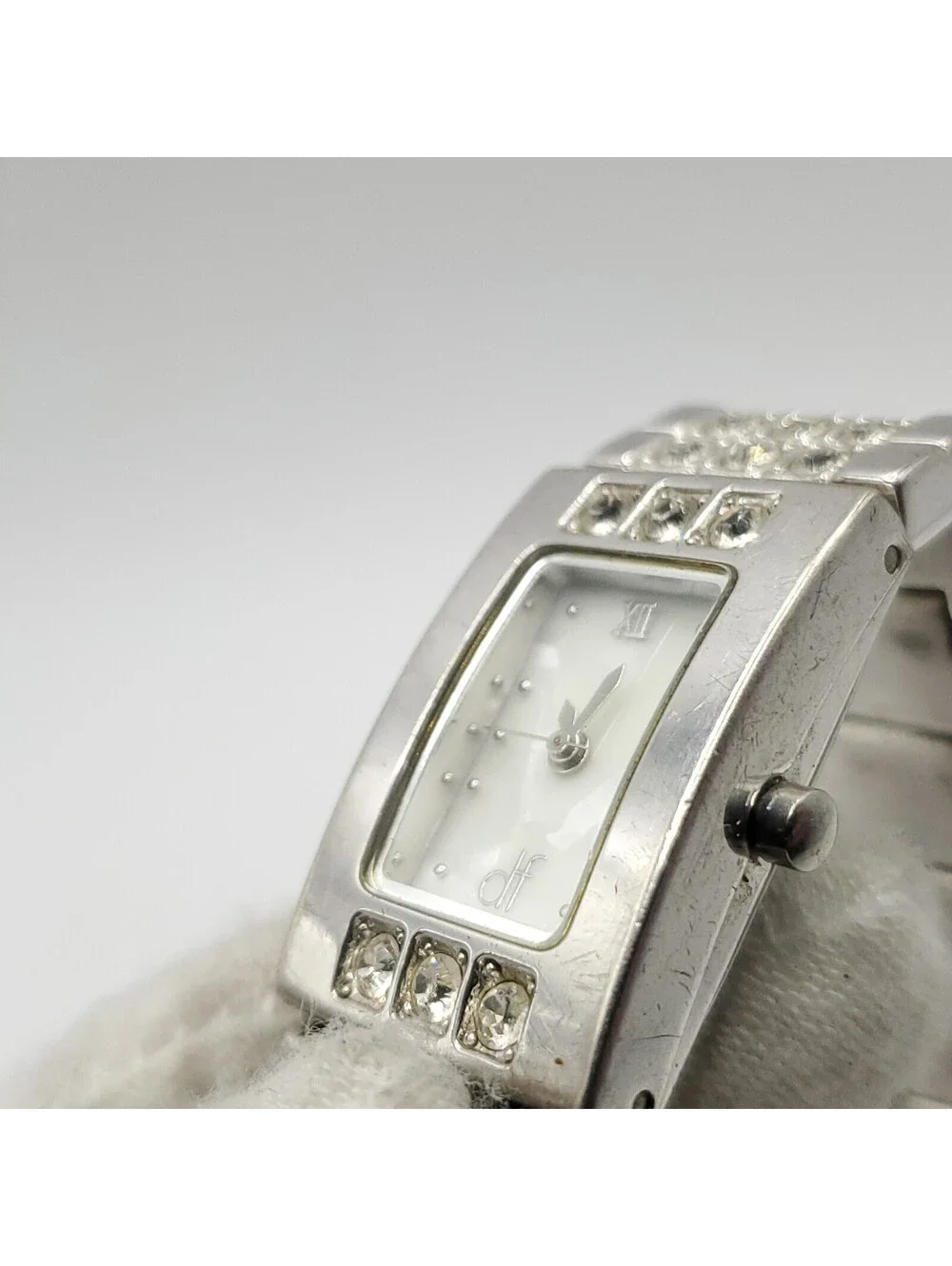 Daisy Fuentes Rhinestone Quartz 18mm Womens Rectangle Watch New Battery 6.5
